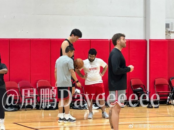 👻👻周鹏：杨瀚森练习  最后额外训练定点三分