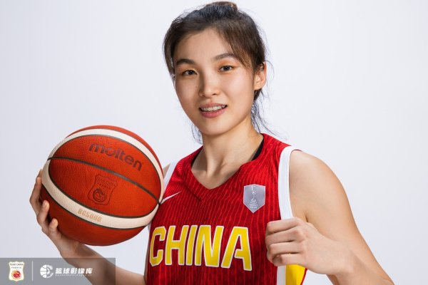 攻防压制！杨舒予&翟若云飙进三分 中国女篮9-0收官&首节领跑  15分