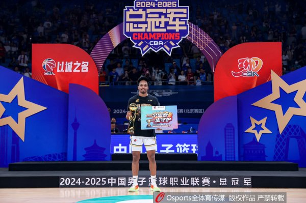 上赛季F最有价值球员！媒体人：巴里-布朗明天将和多支CBA球队会面