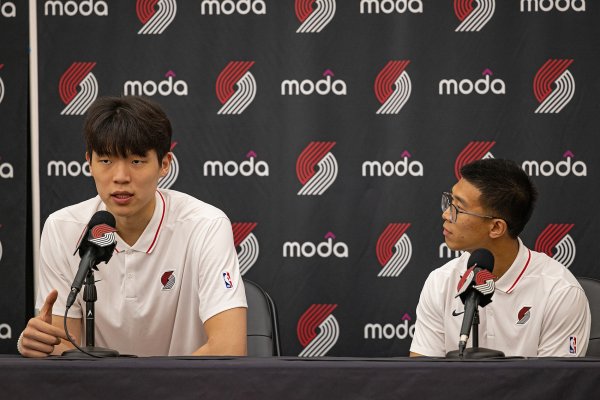 😂首秀焦灼  吗？杨瀚森：我倒是不焦灼   感觉Chris比我焦灼  多了