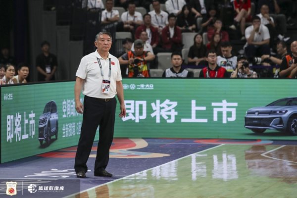 宫鲁鸣：亚洲杯对准备比赛  28年奥林匹克运动会  是个小考 给我们自己打及格分数