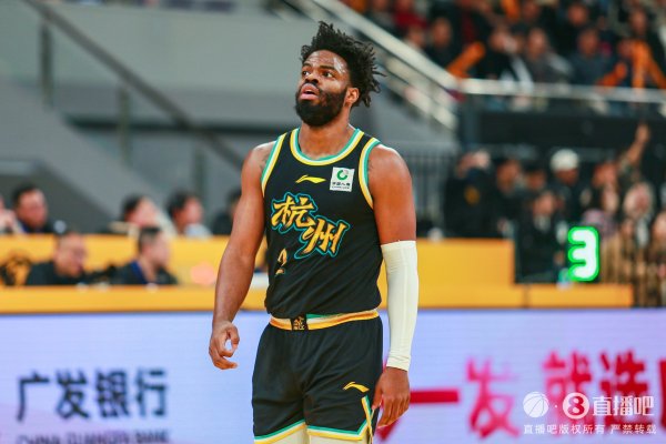 二进宫？媒体人：浙江广厦签下了小德里克-沃顿