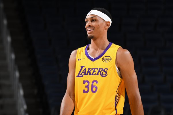 贝兹利：想证明自己属于NBA 我能为湖人提供防卫  、命中投射
