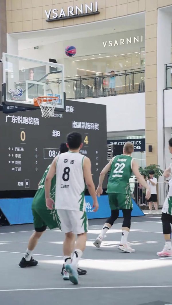 超三职业联赛 :这一刻让你想到了谁