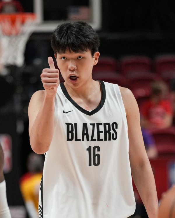阿里纳斯:不知他们为何错过约基奇 但你绝不想让杨瀚森掉到次轮