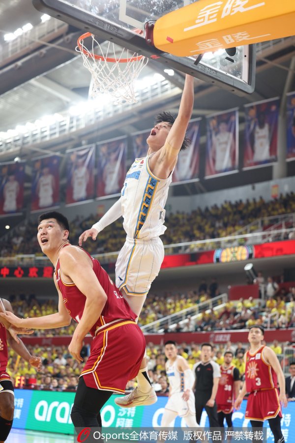 媒体人：曾凡博原有意今夏再次应战  NBA CBA准总决赛    负伤  打乱了计划