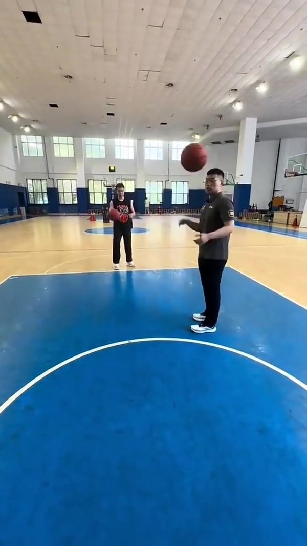 养伤也没闲着！辽篮练习  师晒出赵继伟休赛期练习  视频
