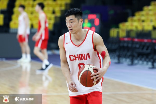 媒体人：印度无归化攻击  很混乱 助功  率接近50%的中国男篮很久未见