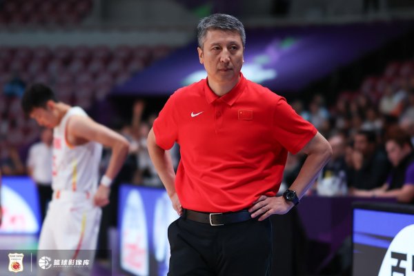 FIBA官方：中国应战  澳洲“不败神话” 谁能捧起亚洲杯第一名  奖杯？