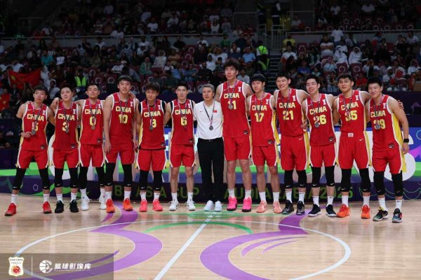 媒体人：郭士强变化不大 变的是外界眼光 国家队&CBA&留洋要联动
