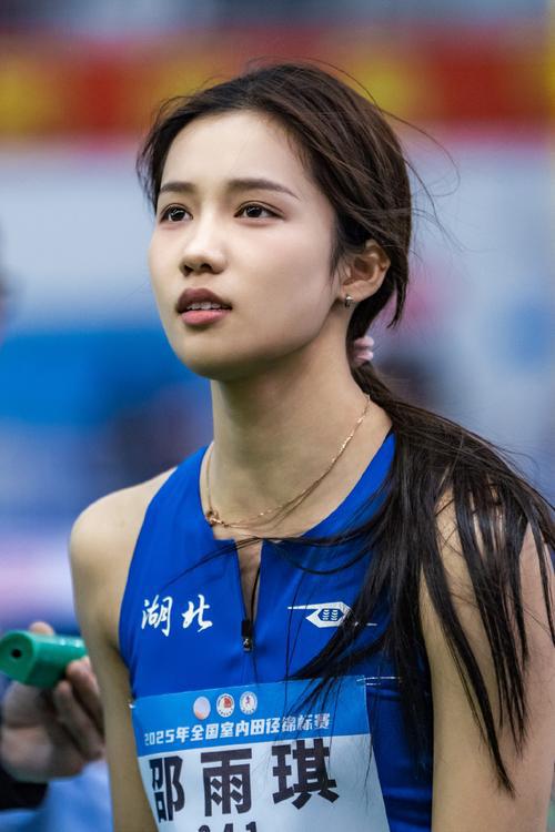 体坛女神大赛之邵雨琪:大长腿初恋脸 清纯和性感的结合体