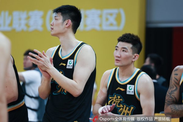 ：辽宁四川北京山东全运男篮打赛前热身  赛 四川汇集周琦&胡金秋