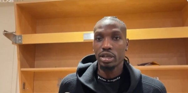 布歇：看到前猛龙队友很有感触 中止  时我差点走到他们后备  席