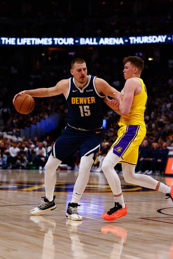 雷迪克：克内克特的上限取决于新赛季他在防卫  端的提升幅度