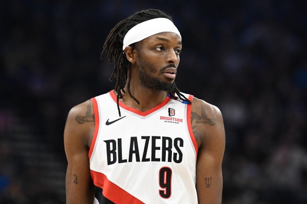 这第六人很强！格兰特砍下29分 创开拓者队史揭幕战后备  记录