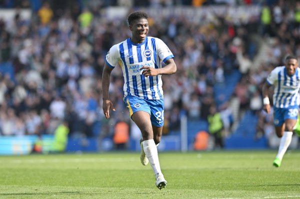 DO：曼联重燃对中场球员巴莱巴的兴趣，布莱顿今夏曾为其标价1亿镑